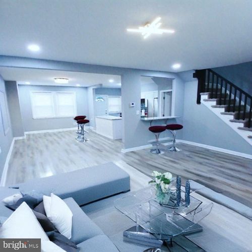 2409 Keyworth Ave, BALTIMORE, MD, 21215-7632 | Card Image