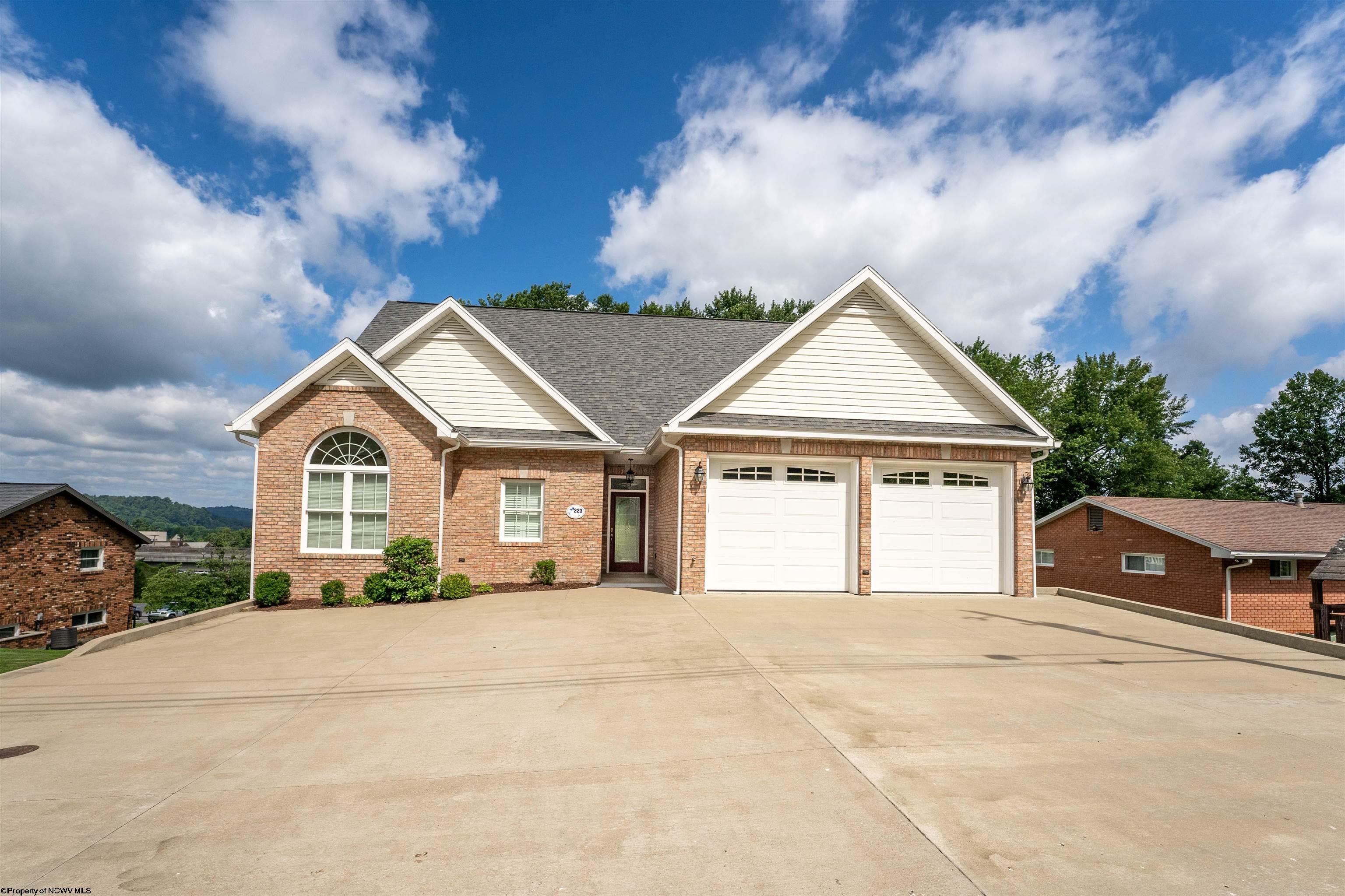 Foothills Ln, Morgantown, WV 26508