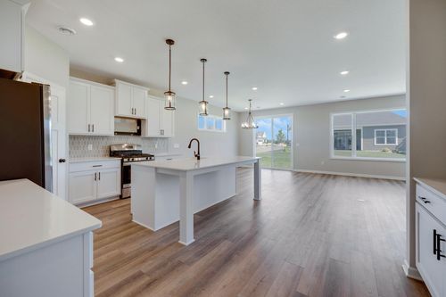15354 112th Ave N, Maple Grove, MN, 55369-3843 | Card Image