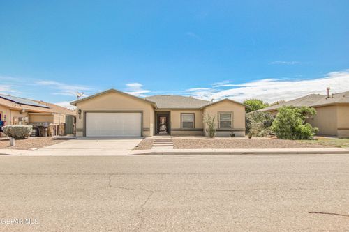 5608 England Drive, Santa Teresa, NM, 88008 | Card Image