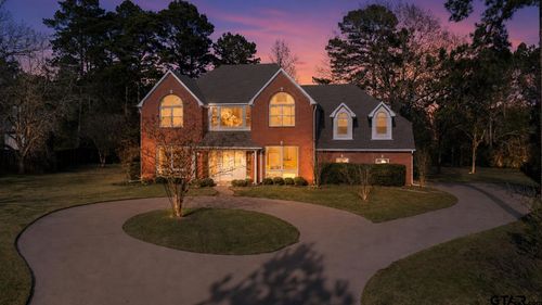 221 Hunters Cir, Longview, TX, 75605-7474 | Card Image