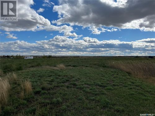 17 Cardinal Dr, Rm Of Dundurn, SK, S7C0C3 | Card Image