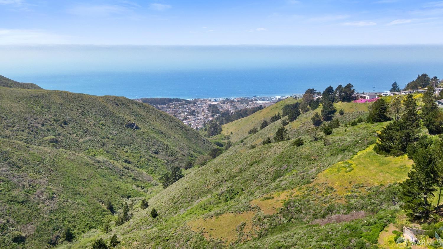 Land in Pacifica