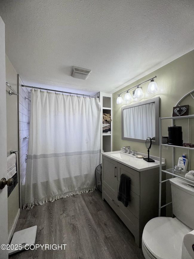 Unit D Bathroom | Image 20