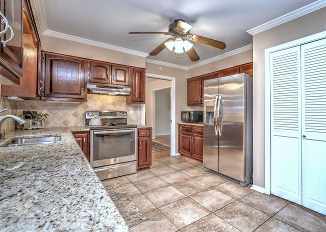 547 Wheeler Rd, House other with 4 bedrooms, 3 bathrooms and null parking in Monroe CT | Image 14