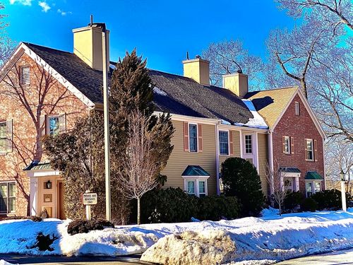 19-19 Oakland Ave, Needham, MA, 02492-3111 | Card Image