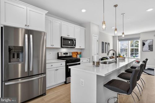 1017 Village Club Aly, MONTGOMERY VILLAGE, MD, 20886-3871 | Card Image