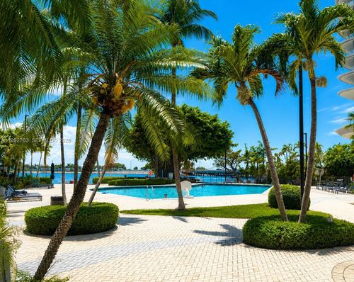 4f-2451 Brickell Ave, Miami, FL, 33129-2432 | Card Image