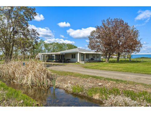 84240 Weis Rd, Milton-Freewater, OR, 97862-7660 | Card Image