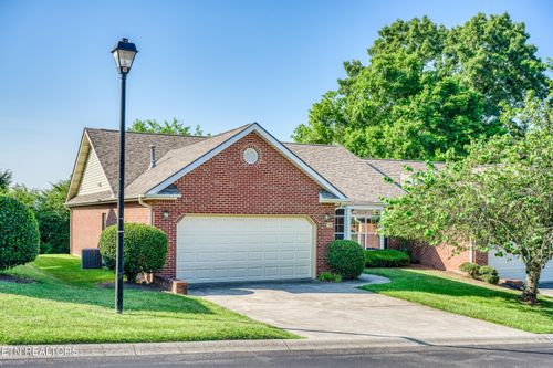 734 Sterchi Park Way, Knoxville, TN, 37912-2838 | Card Image
