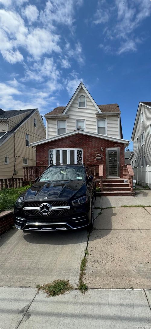 11326 202nd St, Saint Albans, NY, 11412-2531 | Card Image