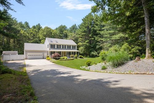21 Chase Rd, Dartmouth, MA, 02747-1005 | Card Image