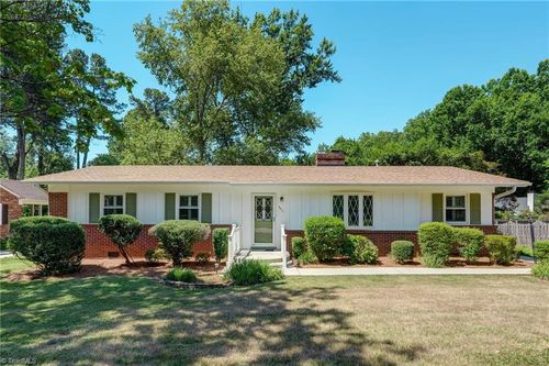 4921 Starmount Dr, Greensboro, NC, 27410-4549 | Card Image