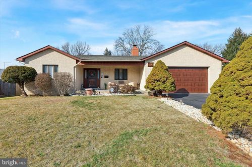 905 Selma St, NORRISTOWN, PA, 19401-3633 | Card Image