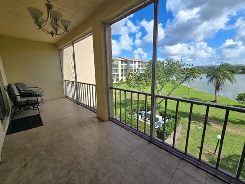 f307-3917 Lake Bayshore Dr, BRADENTON, FL, 34205-5034 | Card Image