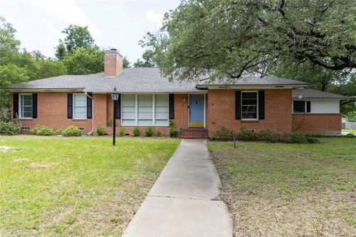 3228 Colcord Ave, Waco, TX, 76707-1814 | Card Image