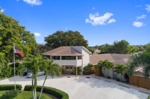 2-2016 Joy Rene Ln, North Palm Beach, FL, 33408-2712 | Card Image
