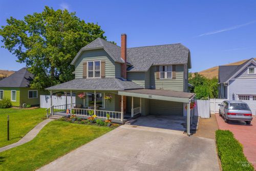 407 1st St, Asotin, WA, 99402-0106 | Card Image