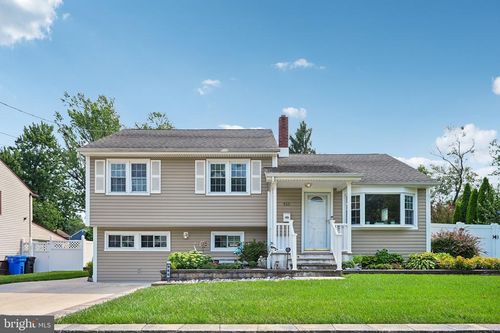 960 Woodlane Rd, MOUNT HOLLY, NJ, 08060-1225 | Card Image
