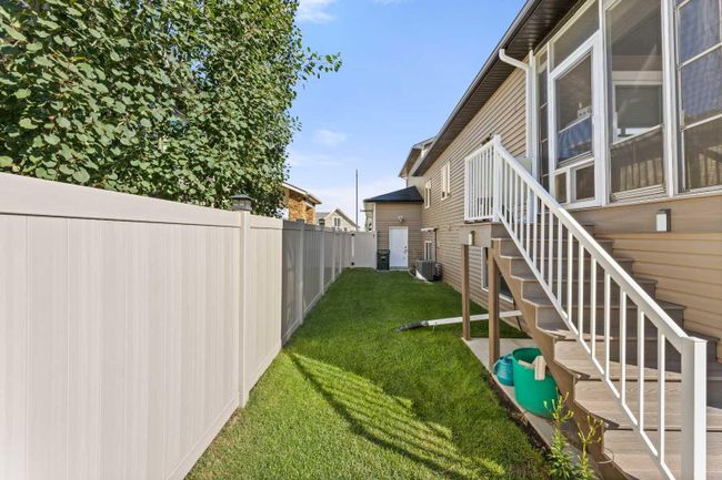 2 Ulry Close, Home with 5 bedrooms, 3 bathrooms and 6 parking in Olds AB | Image 29