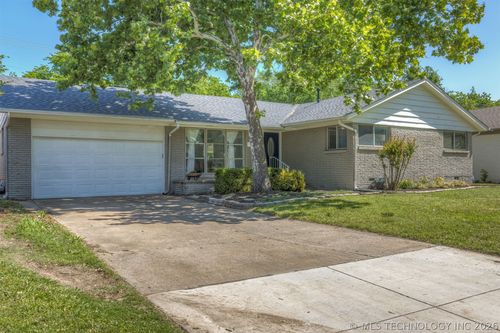 6765 26th Pl, Tulsa, OK, 74129-6213 | Card Image