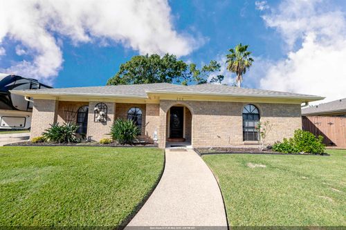 208 Raywood Dr, Houma, LA, 70360-6238 | Card Image