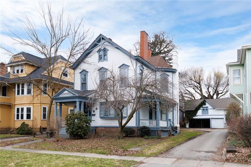 18 Vick Park B, Rochester, NY, 14607-2179 | Card Image