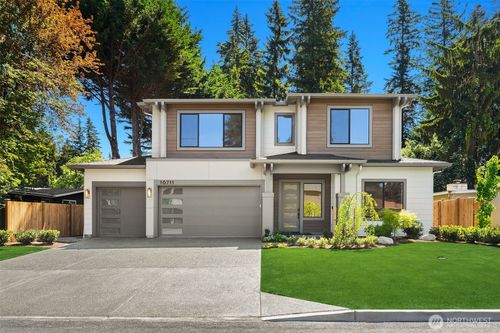 16711 Ne 16th Pl, Bellevue, WA, 98008-2924 | Card Image