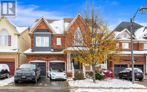 8 Stillwater Cres, Waterdown, ON, L8B0X4 | Card Image