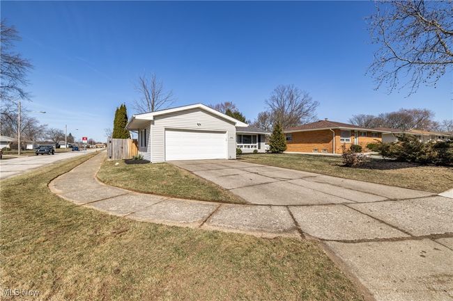 10050 Reichert Rd, House other with 3 bedrooms, 2 bathrooms and null parking in Parma OH | Image 28
