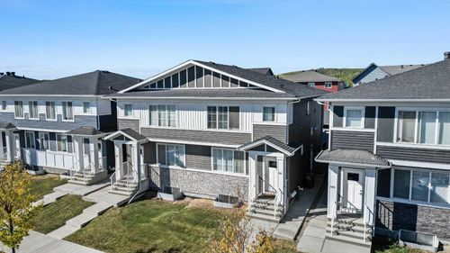 193 Creekside Drive Sw, Calgary, AB, T2X4X7 | Card Image