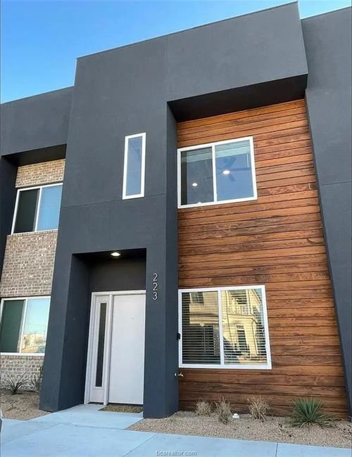 223 W 22nd St, Bryan, TX, 77803-3202 | Card Image