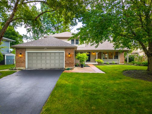 1012 Williamsburg Dr, Naperville, IL, 60540-7125 | Card Image