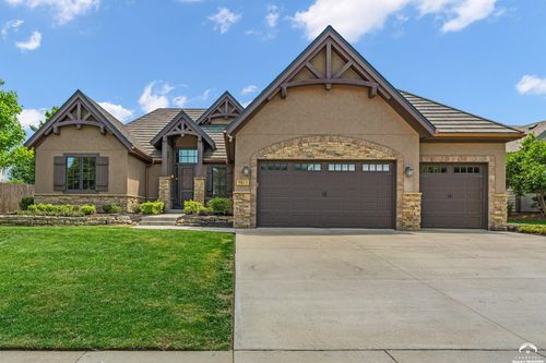 5813 Robinson Dr, Lawrence, KS, 66049-5007 | Card Image