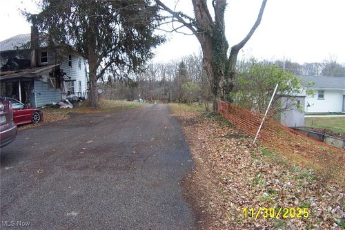 859 Cunningham Rd, Salem, OH, 44460-9016 | Card Image