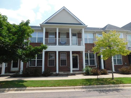 3907 Cherry Creek Ln, Sterling Heights, MI, 48314-1036 | Card Image