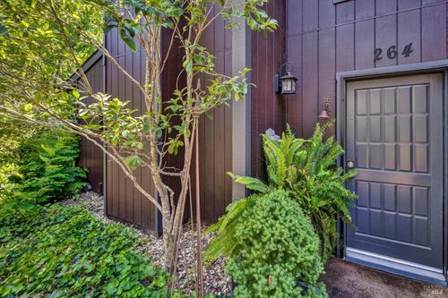264 Los Alamos Road, Santa Rosa, CA, 95409 | Card Image