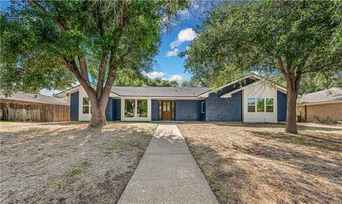 5001 Lake Arrowhead Dr, Waco, TX, 76710-2930 | Card Image