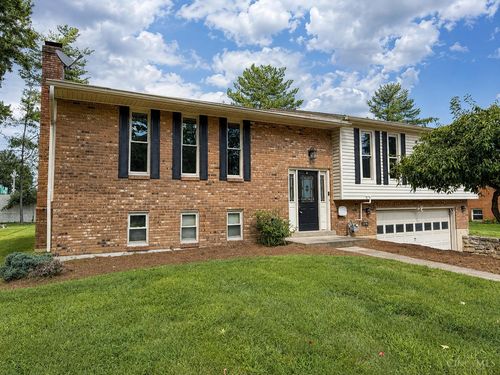 8354 Shadowpoint Ct, Montgomery, OH, 45242-3401 | Card Image