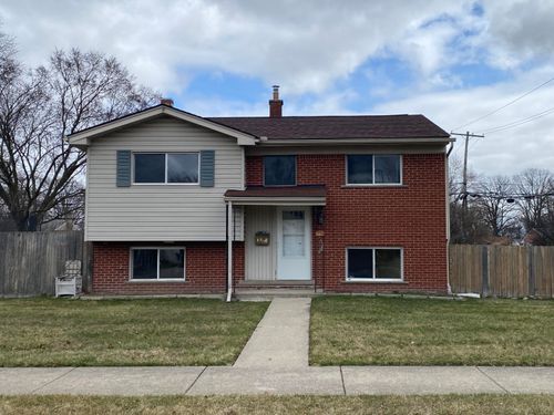 8129 Clippert St, Taylor, MI, 48180-2573 | Card Image