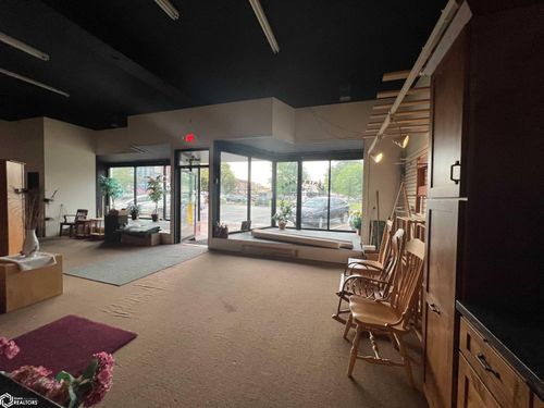 54-56 N Main St, Fairfield, IA, 52556 | Card Image