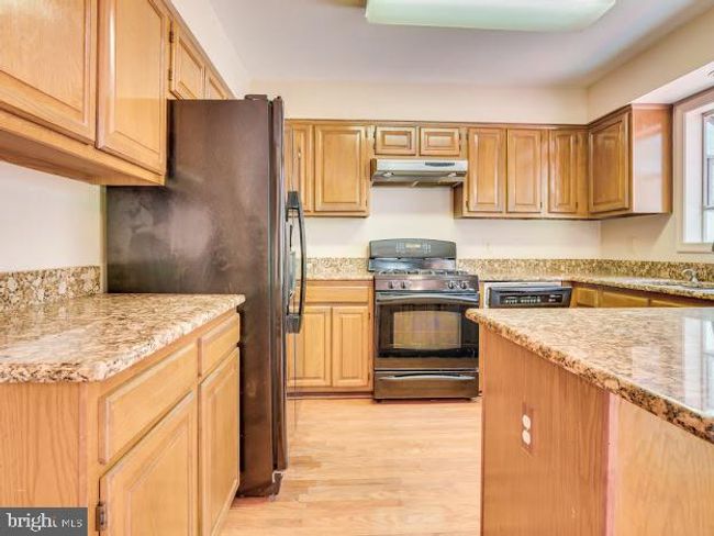 9720 Ironmaster Dr, House other with 4 bedrooms, 3 bathrooms and null parking in BURKE VA | Image 22
