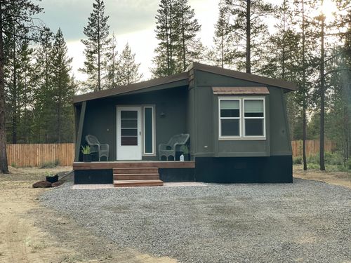 52555 Pine Dr, La Pine, OR, 97739-9053 | Card Image