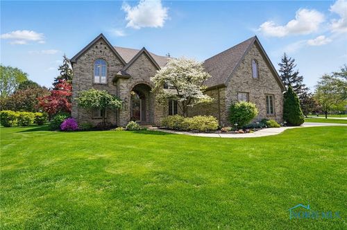 29213 Belmont Farm Rd, Perrysburg, OH, 43551-3782 | Card Image