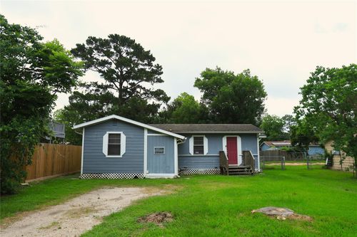 713 S Valderas St, Angleton, TX, 77515-5232 | Card Image