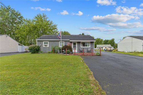 7947 Eisenhower Blvd, Bridgeport, NY, 13030-9406 | Card Image