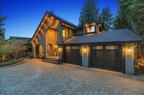 3263 Norwood Ave, North Vancouver, BC, V7N3P2 | Card Image