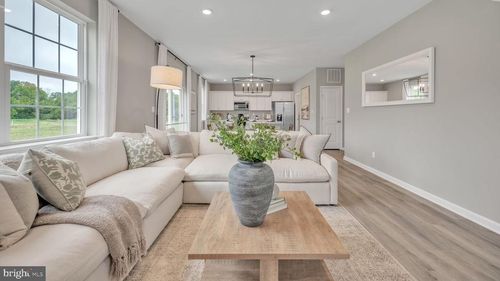 3043 Martha Way, PENNSBURG, PA, 18073-9806 | Card Image