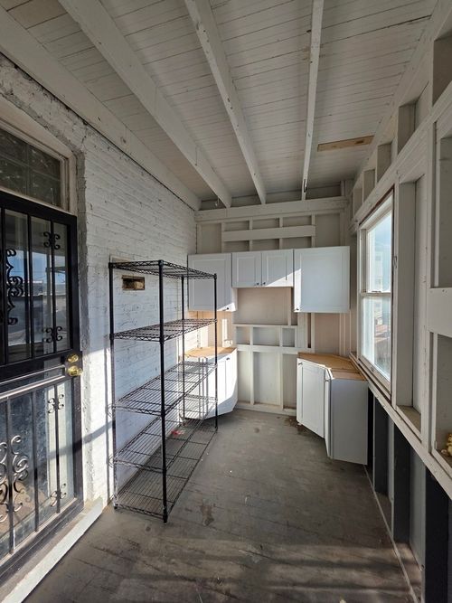 2-4831 W Roscoe St, Chicago, IL, 60641-4320 | Card Image