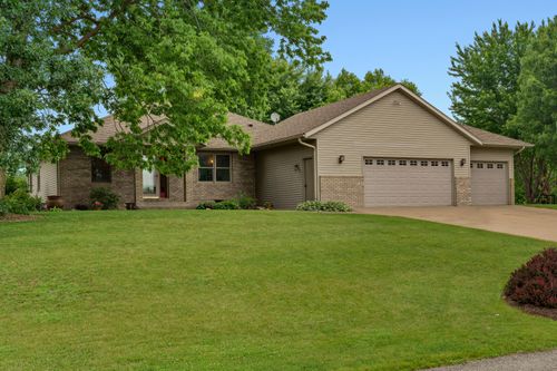 7804 Windmill St, Holmen, WI, 54636-9439 | Card Image